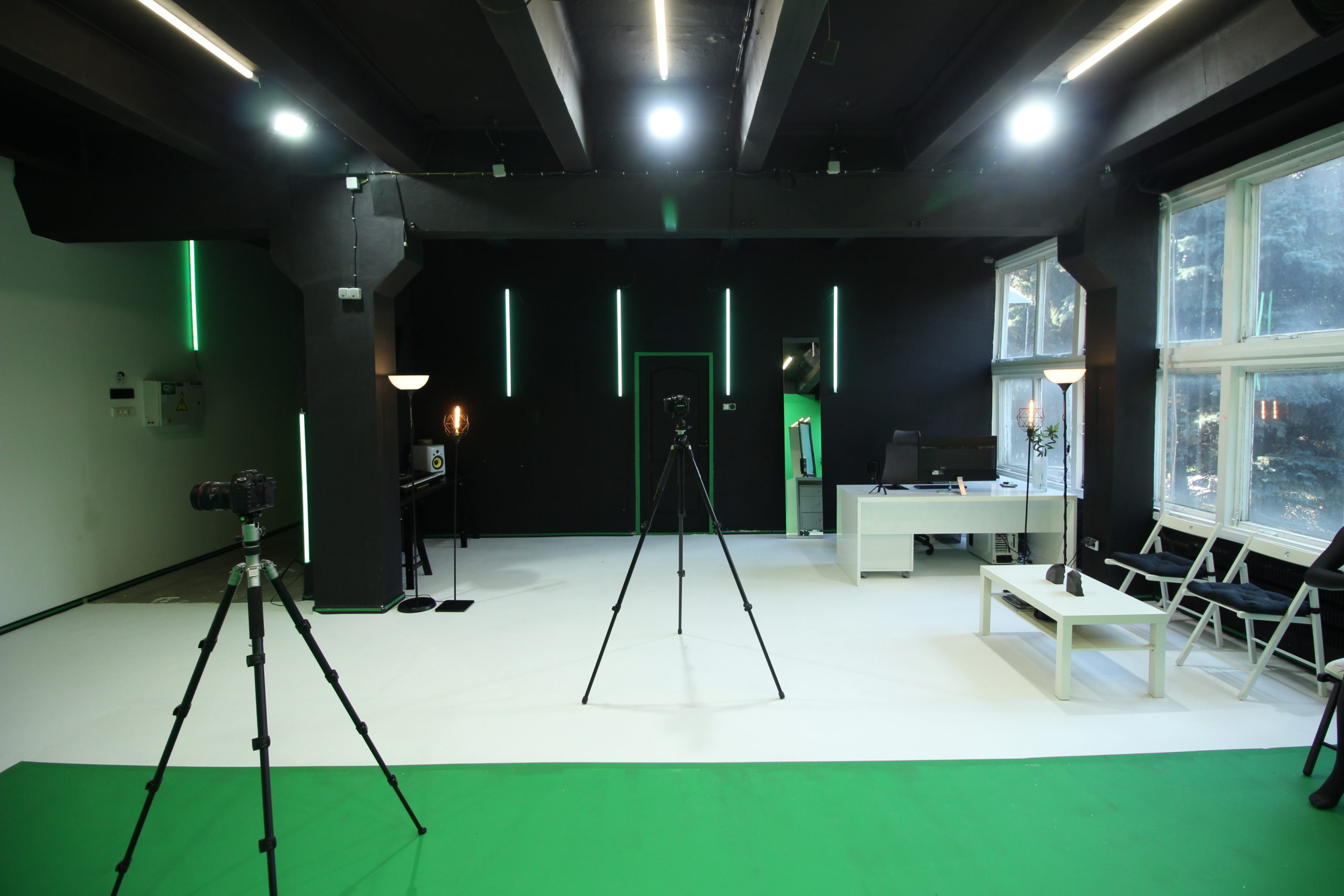 chromakey green screen studio
