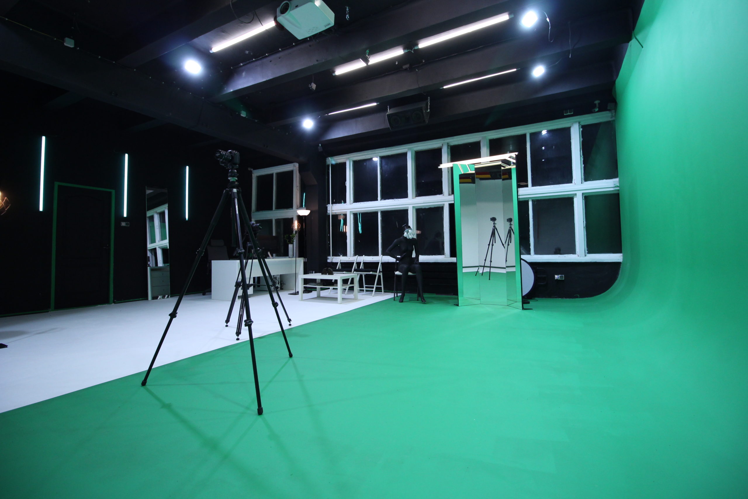 green screen studio, chromakey