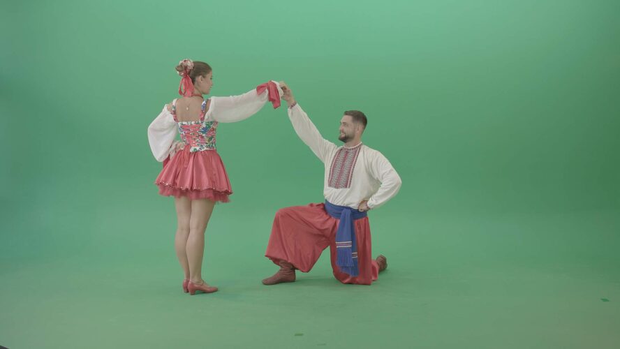 Cossack-Man-dancing-in-ukraine-national-folk-costume-on-Green-Screen-Video-Footage