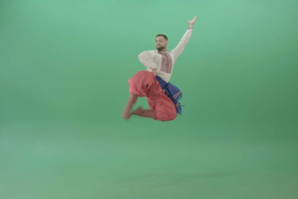 Cossack-Man-dancing-in-ukraine-national-folk-costume-on-Green-Screen-Video-Footage-4K-Layer-6
