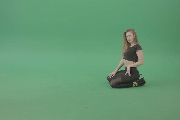 Exotic-Dance-Woman-Green-Screen-Video-Footage-4K-Layer-5